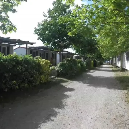 & Village Polvese 3*