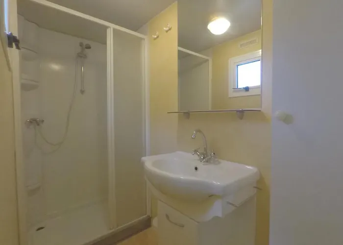 & Village Polvese 3*