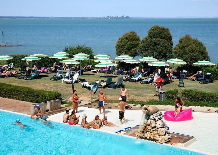 & Village Polvese Camping 3*