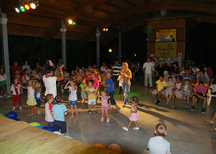 & Village Polvese Camping